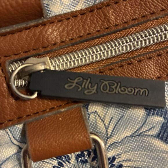 Lily Bloom Blue and White Floral Print. Brown Straps And Trim. Silver Hardware - Picture 9 of 10